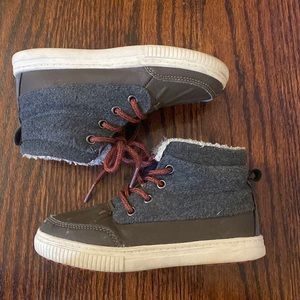 OshKosh kids size 12 shoes